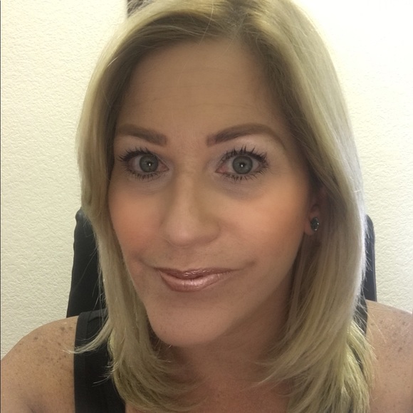 Meet Your Posher * 5 🌟 seller, fast shipper - Picture 5 of 6